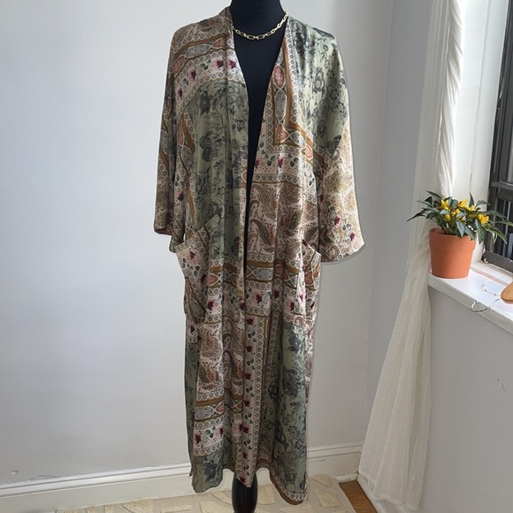 ZARA REVERSIBLE PRINTED KIMONO - Picture 12 of 16